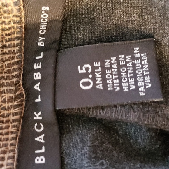 BLACK LABELSuede-Front Leggings - Picture 6 of 9